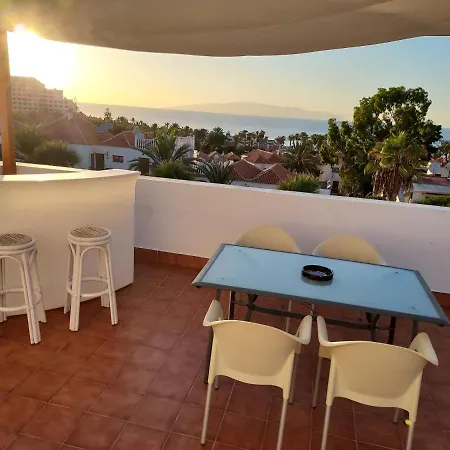 Chill Out Tenerife Арона